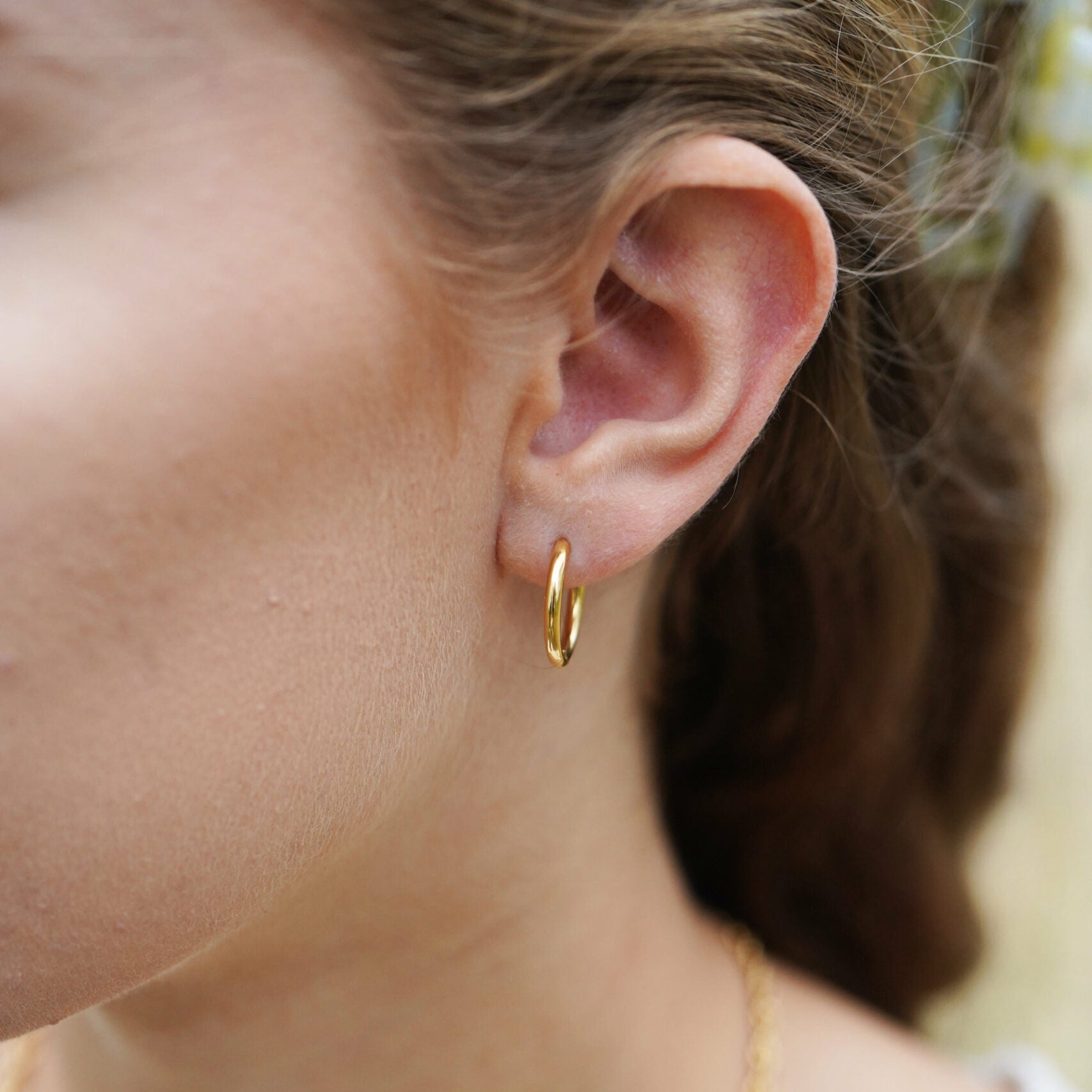 Classic Hoops M