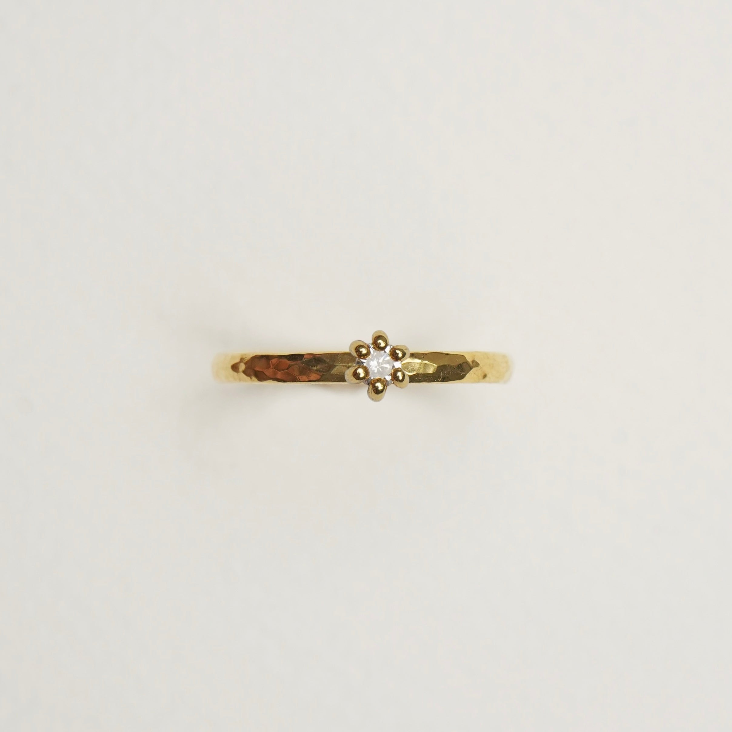 Verlobungsring-Baukasten Gelbgold | 4 | Oval geschmiedet | 6er Krappe 3.5mm