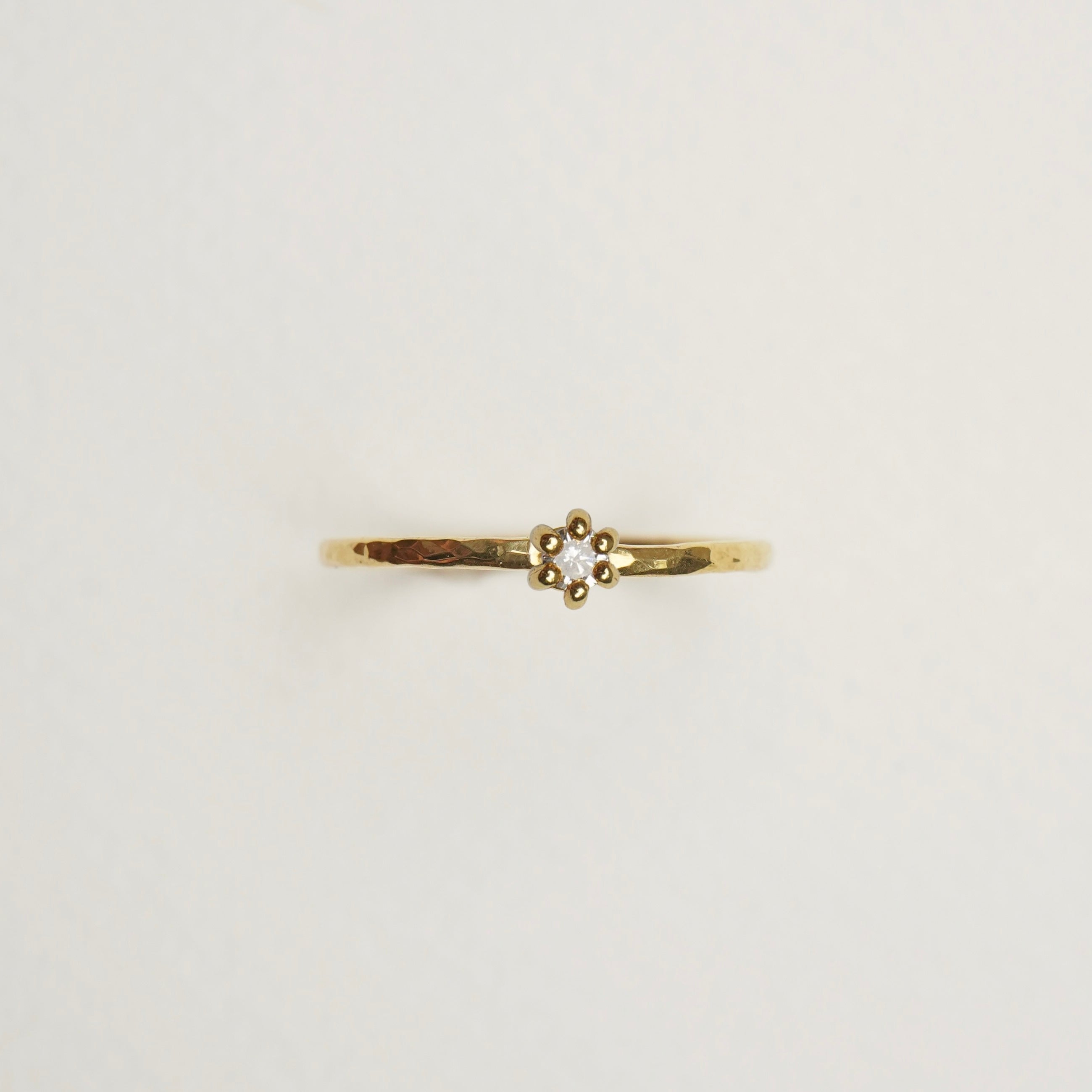 Verlobungsring-Baukasten Gelbgold | 2 | Rund geschmiedet | 6er Krappe 3.5mm
