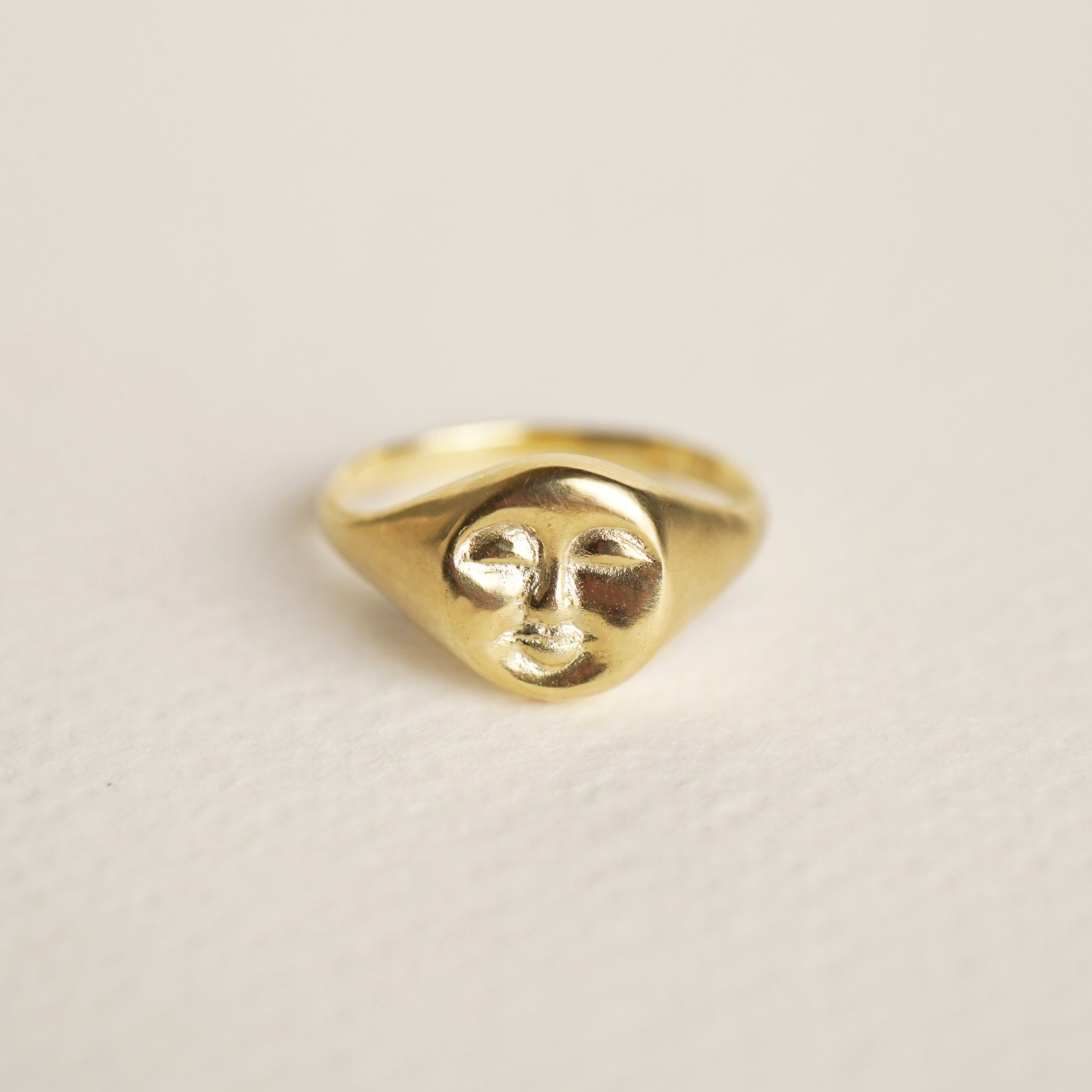 Selene Ring