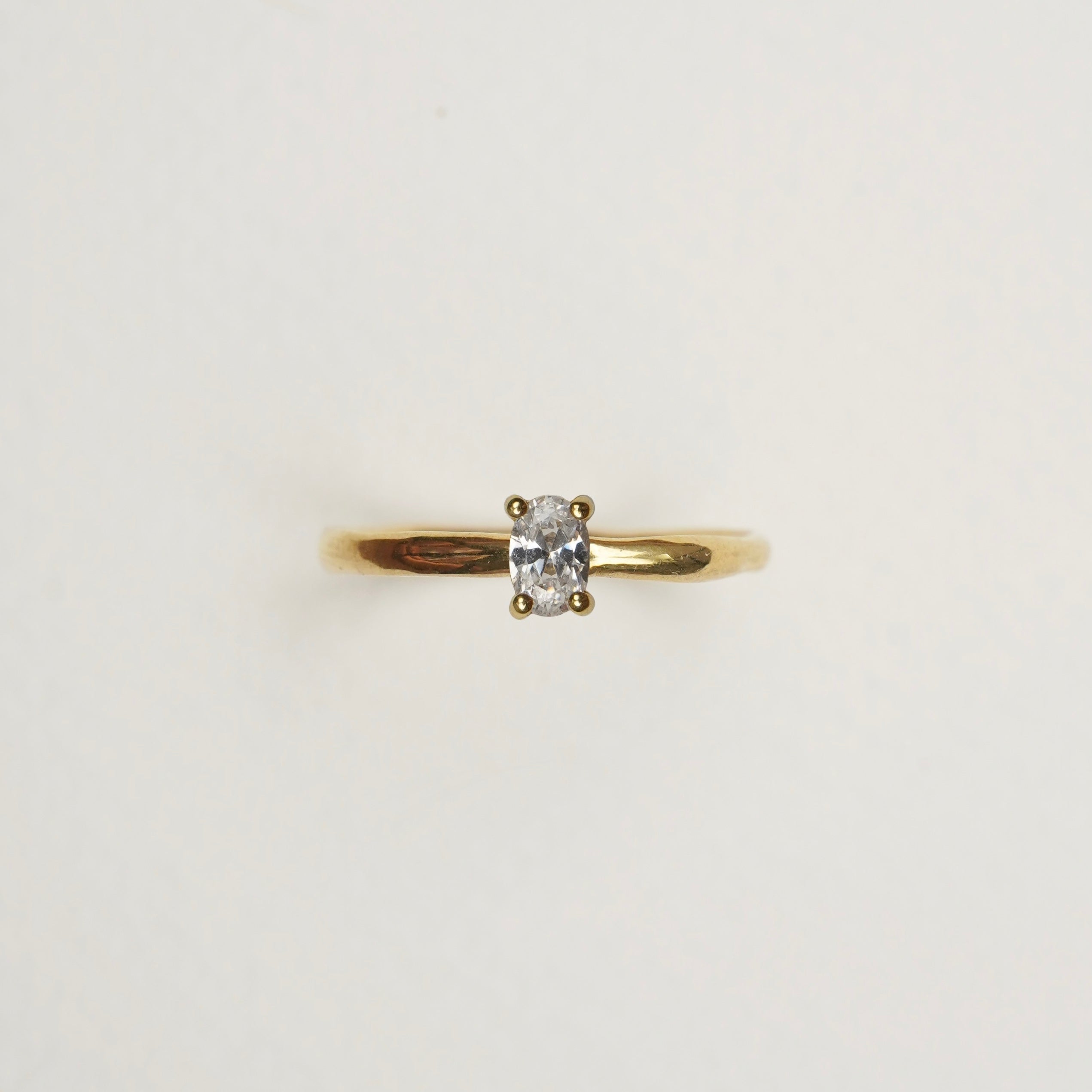 Verlobungsring-Baukasten Gelbgold | 5 | Curvy | 4er Krappe oval 4x6 mm