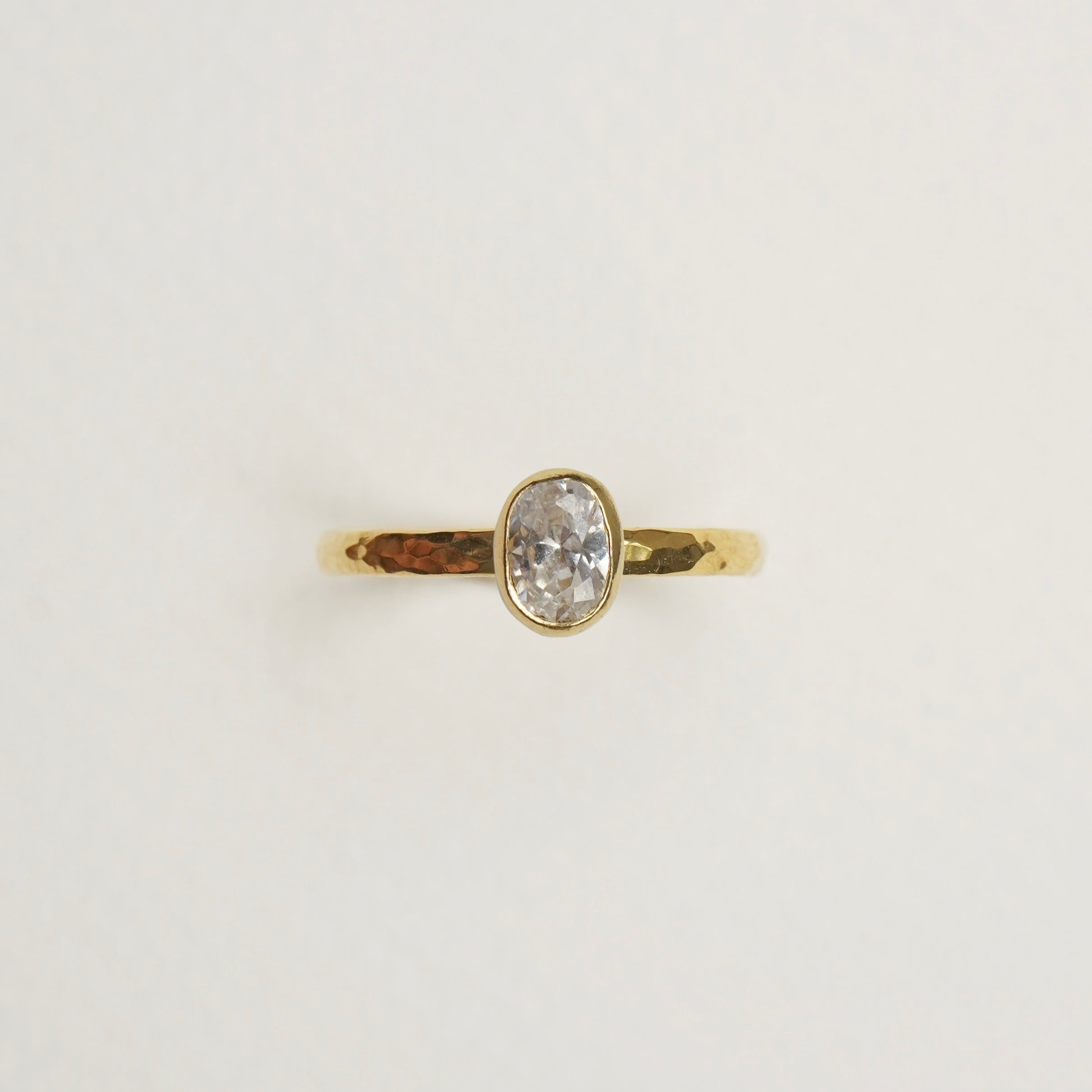 Verlobungsring-Baukasten Gelbgold | 4 | Oval geschmiedet | Zarge oval 5x7 mm